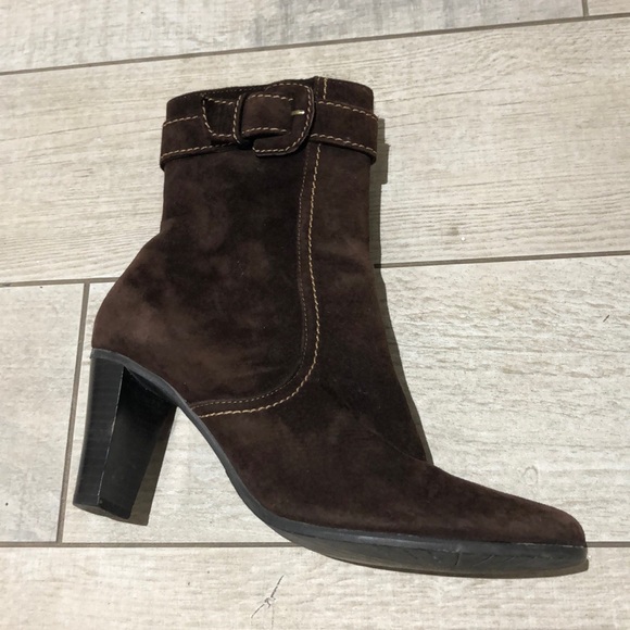 Suede boots - Picture 2 of 8